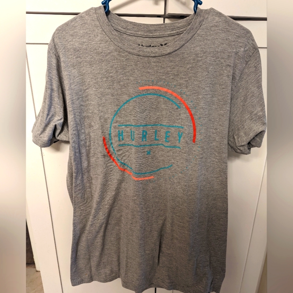 Tee shirt